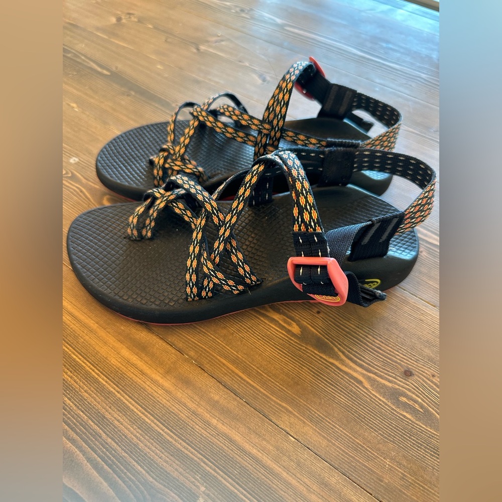 CHACO SANDALS